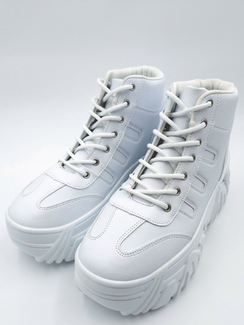 AZALEA WANG ATALANTA FLATFORM VEGAN LACE UP SNEAKERS SHOES WHITE WOMEN'S SIZE 11
